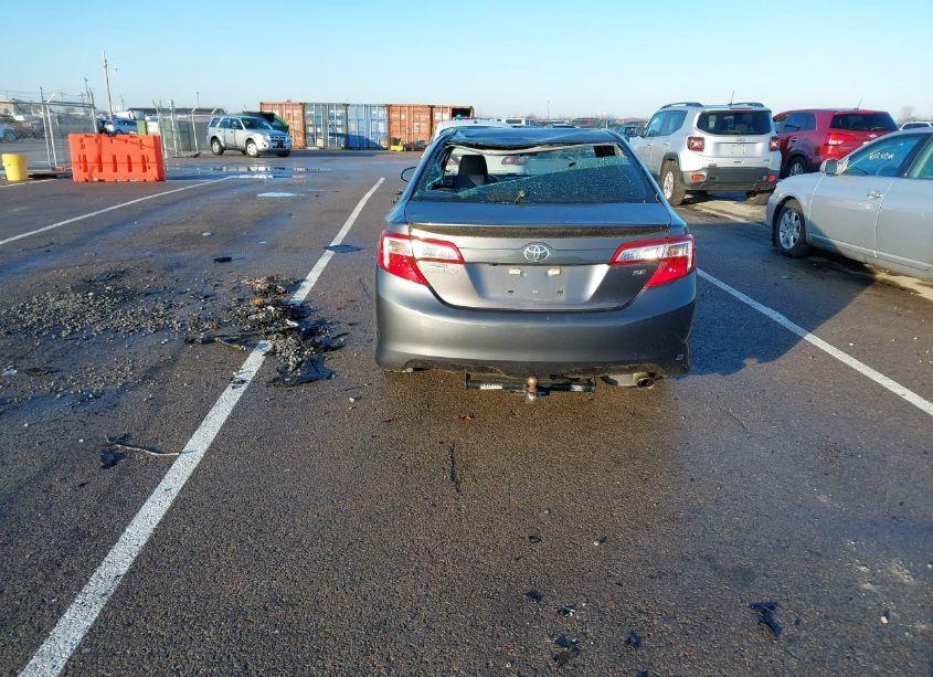 Photo 16 of 2014 Toyota Camry SE (VIN 4T1BF1FK0EU362783)