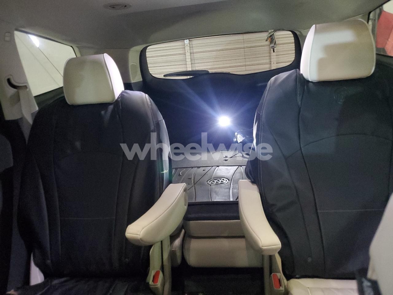 Photo 10 of 2023 BUICK ENCLAVE AVENIR (VIN 4T1BF1FK0EU364503)