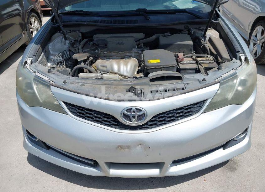 Photo 10 of 2014 Toyota Camry SE (VIN 4T1BF1FK0EU364758)