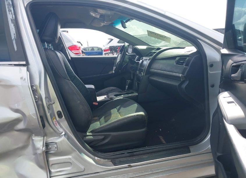 Photo 5 of 2014 Toyota Camry SE (VIN 4T1BF1FK0EU381866)