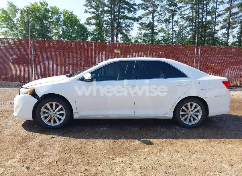 Photo 14 of 2014 Toyota Camry XLE (VIN 4T1BF1FK0EU382371)