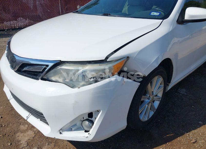 Photo 6 of 2014 Toyota Camry XLE (VIN 4T1BF1FK0EU382371)