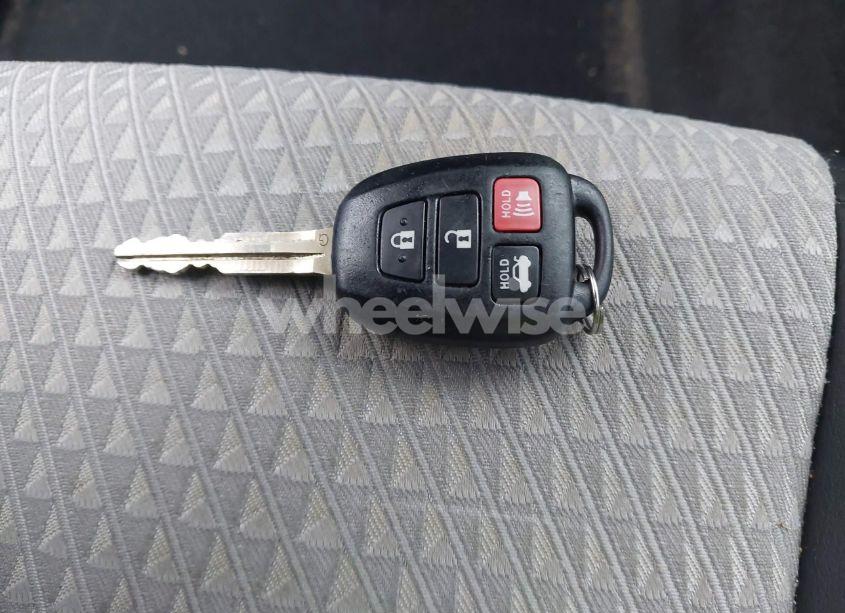 Photo 11 of 2014 Toyota Camry SE (VIN 4T1BF1FK0EU392575)