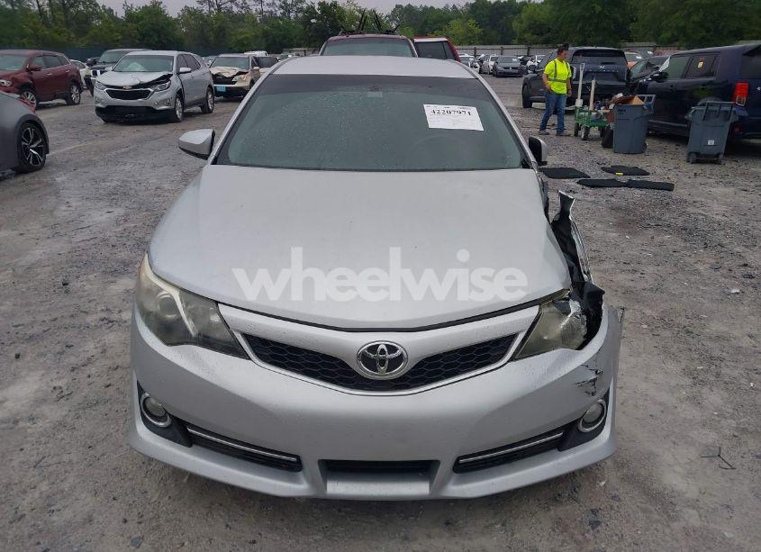 Photo 12 of 2014 Toyota Camry SE (VIN 4T1BF1FK0EU392575)