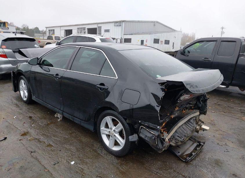 Photo 3 of 2014 Toyota Camry SE (VIN 4T1BF1FK0EU394391)