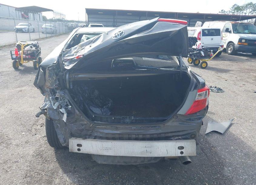 Photo 16 of 2014 Toyota Camry L/SE/LE/XLE (VIN 4T1BF1FK0EU404157)