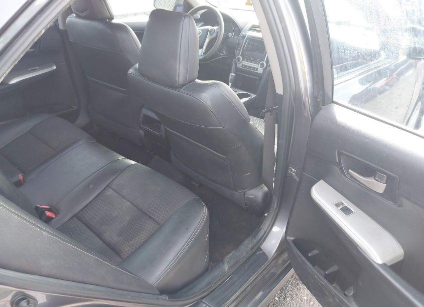 Photo 8 of 2014 Toyota Camry L/SE/LE/XLE (VIN 4T1BF1FK0EU404157)