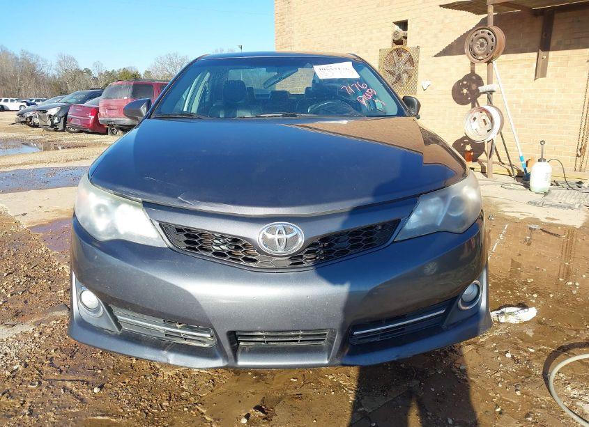 Photo 13 of 2014 Toyota Camry SE (VIN 4T1BF1FK0EU439264)