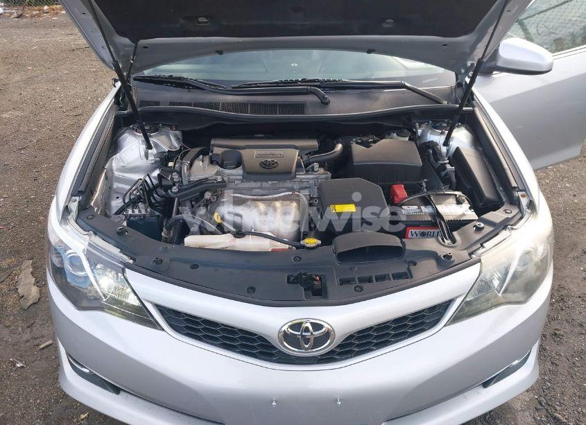 Photo 10 of 2014 Toyota Camry SE SPORT (VIN 4T1BF1FK0EU453701)