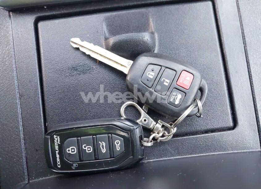 Photo 11 of 2014 Toyota Camry SE SPORT (VIN 4T1BF1FK0EU453701)