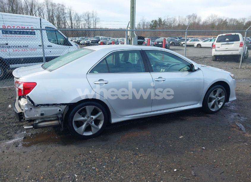 Photo 14 of 2014 Toyota Camry SE SPORT (VIN 4T1BF1FK0EU453701)