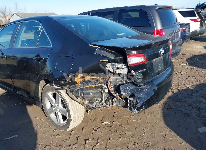 Photo 6 of 2014 Toyota Camry SE (VIN 4T1BF1FK0EU462463)