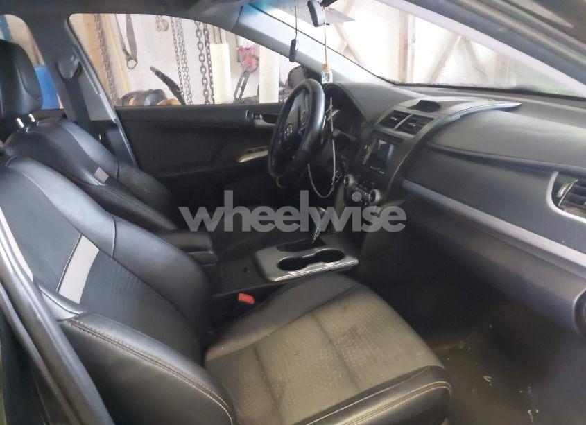 Photo 5 of 2014 Toyota Camry SE SPORT (VIN 4T1BF1FK0EU728208)