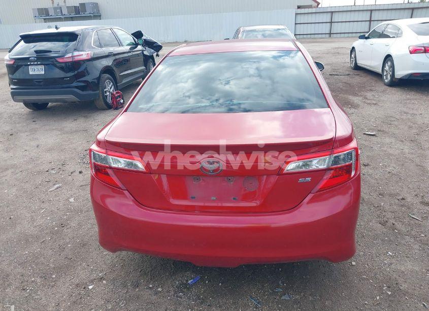Photo 17 of 2014 Toyota Camry SE (VIN 4T1BF1FK0EU731139)
