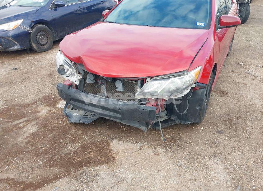 Photo 6 of 2014 Toyota Camry SE (VIN 4T1BF1FK0EU731139)