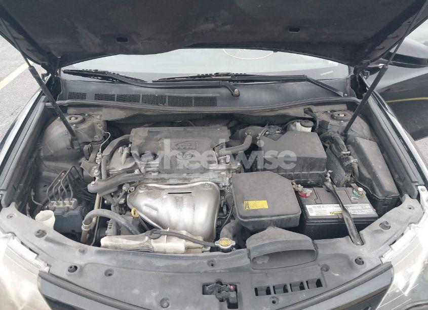 Photo 10 of 2014 Toyota Camry SE (VIN 4T1BF1FK0EU735501)