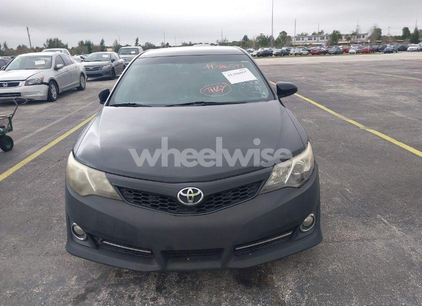 Photo 12 of 2014 Toyota Camry SE (VIN 4T1BF1FK0EU735501)