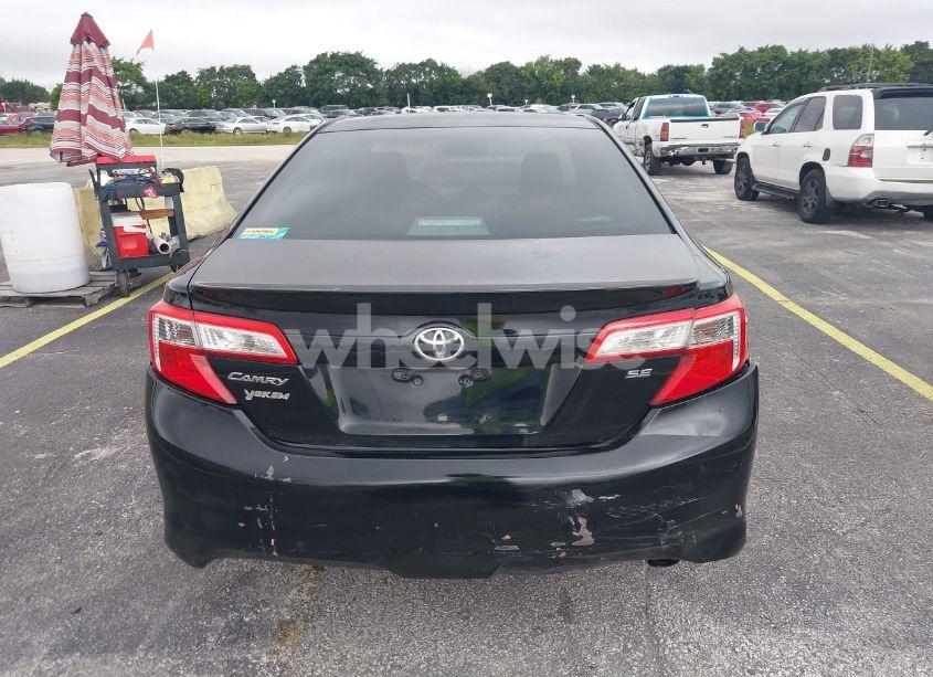 Photo 16 of 2014 Toyota Camry SE (VIN 4T1BF1FK0EU735501)