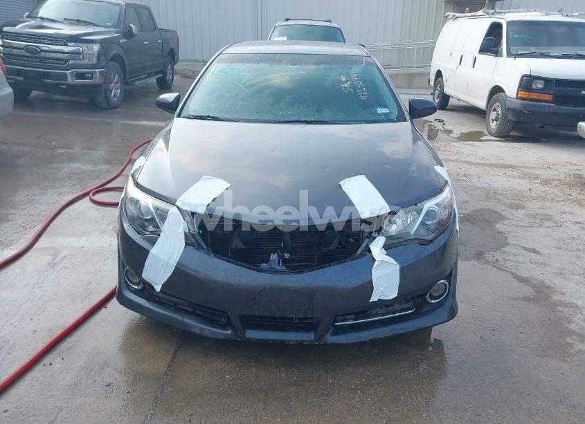 Photo 12 of 2014 Toyota Camry SE (VIN 4T1BF1FK0EU737894)