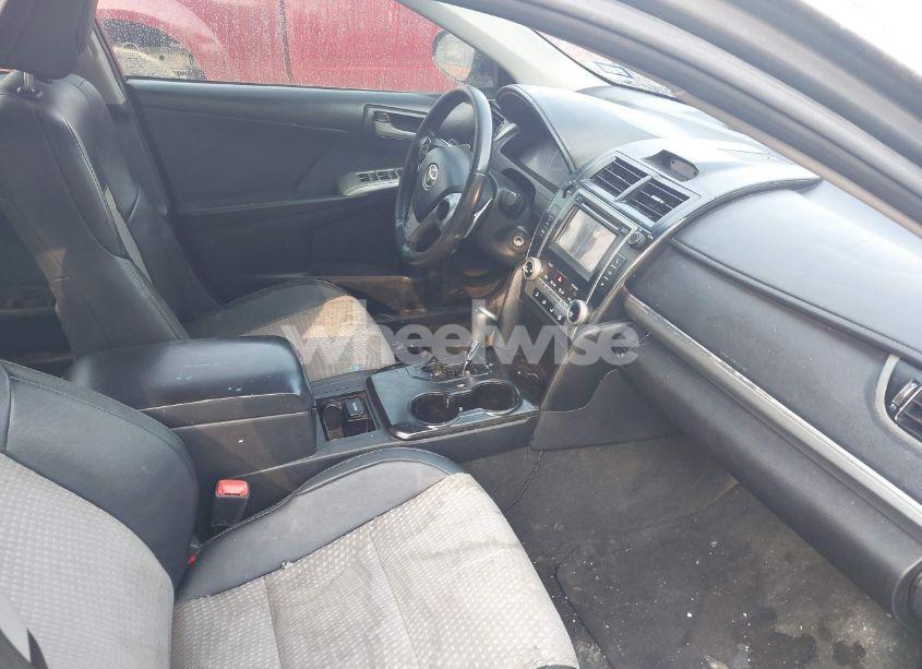 Photo 5 of 2014 Toyota Camry SE (VIN 4T1BF1FK0EU737894)