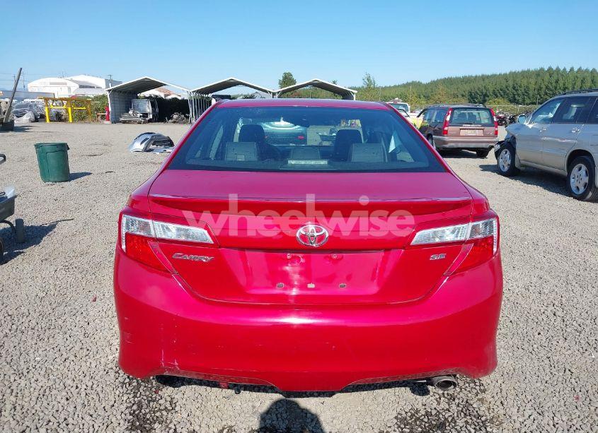 Photo 16 of 2014 Toyota Camry SE SPORT (VIN 4T1BF1FK0EU738379)