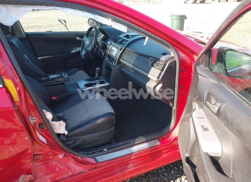 Photo 5 of 2014 Toyota Camry SE SPORT (VIN 4T1BF1FK0EU738379)