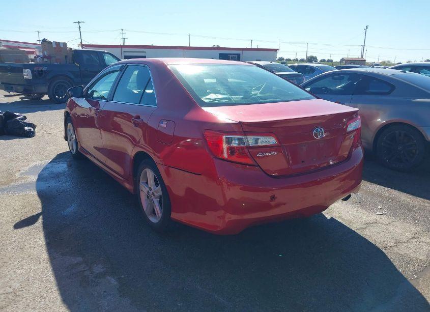 Photo 3 of 2014 Toyota Camry SE (VIN 4T1BF1FK0EU753187)