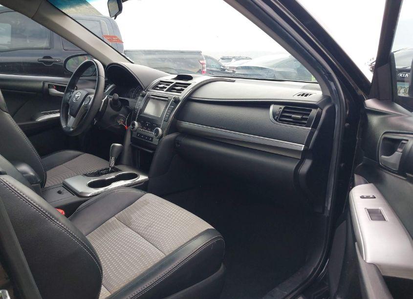 Photo 5 of 2014 Toyota Camry SE (VIN 4T1BF1FK0EU763038)