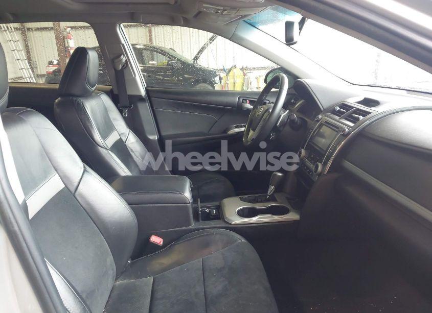 Photo 5 of 2014 Toyota Camry SE (VIN 4T1BF1FK0EU763816)