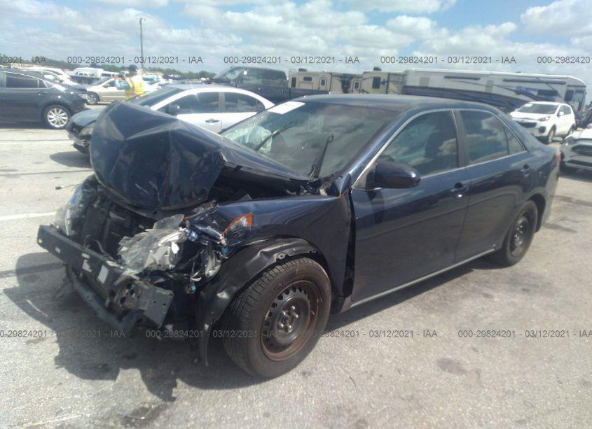 Photo 2 of 2014 Toyota Camry LE (VIN 4T1BF1FK0EU786769)