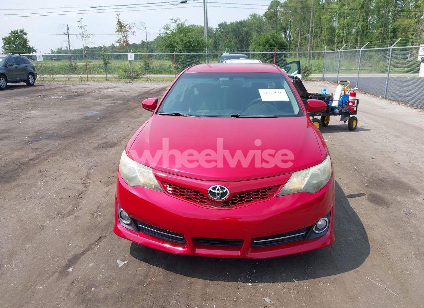 Photo 12 of 2014 Toyota Camry SE (VIN 4T1BF1FK0EU800394)