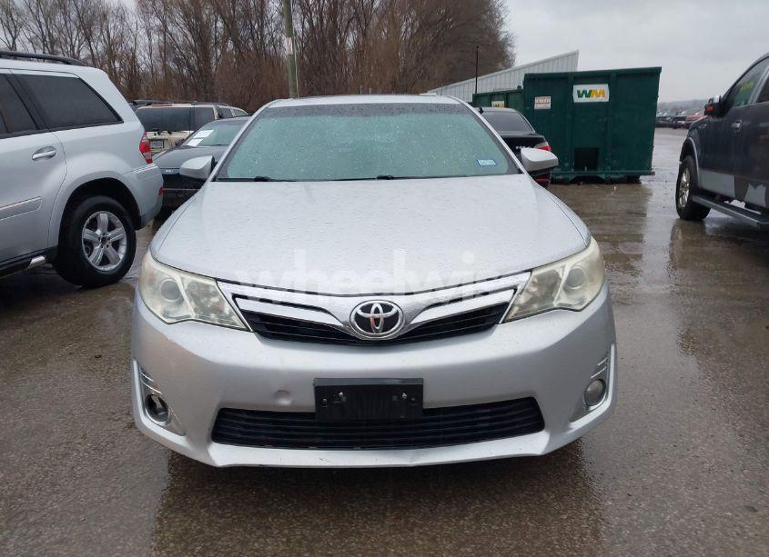 Photo 12 of 2014 Toyota Camry XLE (VIN 4T1BF1FK0EU803618)
