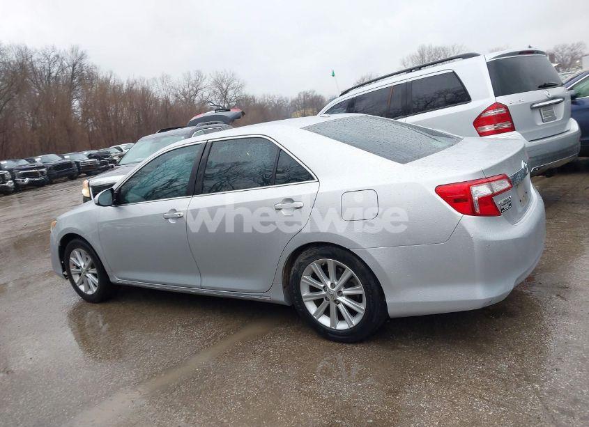 Photo 14 of 2014 Toyota Camry XLE (VIN 4T1BF1FK0EU803618)