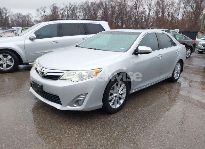 Photo 2 of 2014 Toyota Camry XLE (VIN 4T1BF1FK0EU803618)