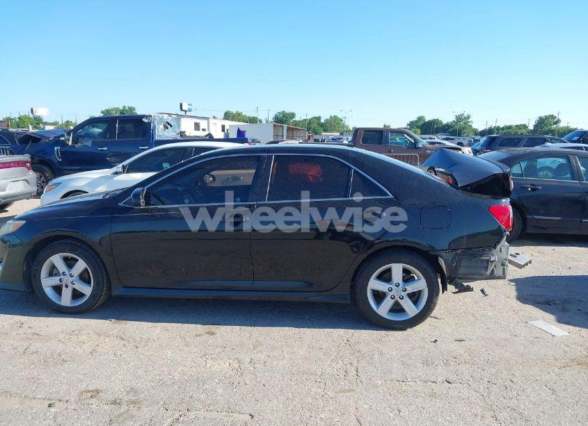 Photo 13 of 2014 Toyota Camry SE (VIN 4T1BF1FK0EU804056)