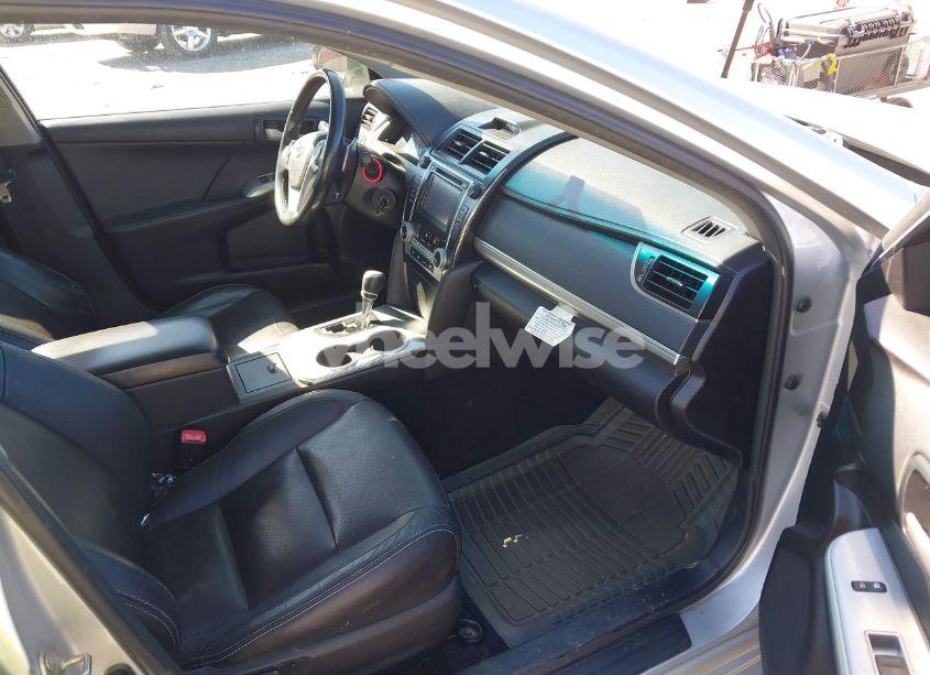 Photo 5 of 2014 Toyota Camry SE (VIN 4T1BF1FK0EU820578)