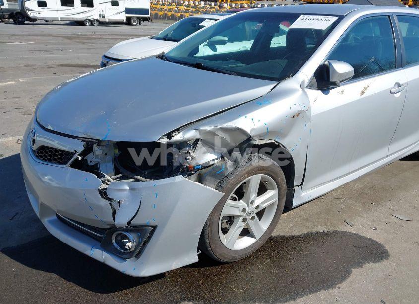Photo 6 of 2014 Toyota Camry SE (VIN 4T1BF1FK0EU820578)