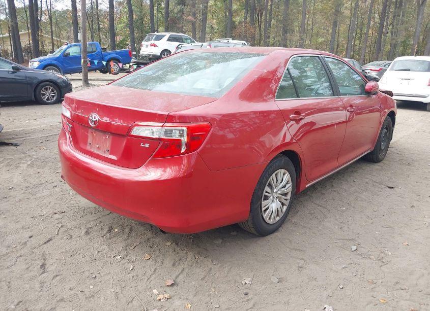 Photo 4 of 2014 Toyota Camry LE (VIN 4T1BF1FK0EU834562)