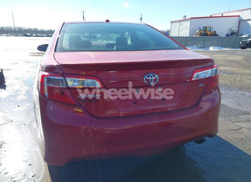 Photo 16 of 2014 Toyota Camry SE (VIN 4T1BF1FK0EU838899)