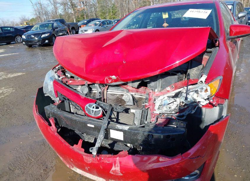 Photo 6 of 2014 Toyota Camry SE (VIN 4T1BF1FK0EU838899)