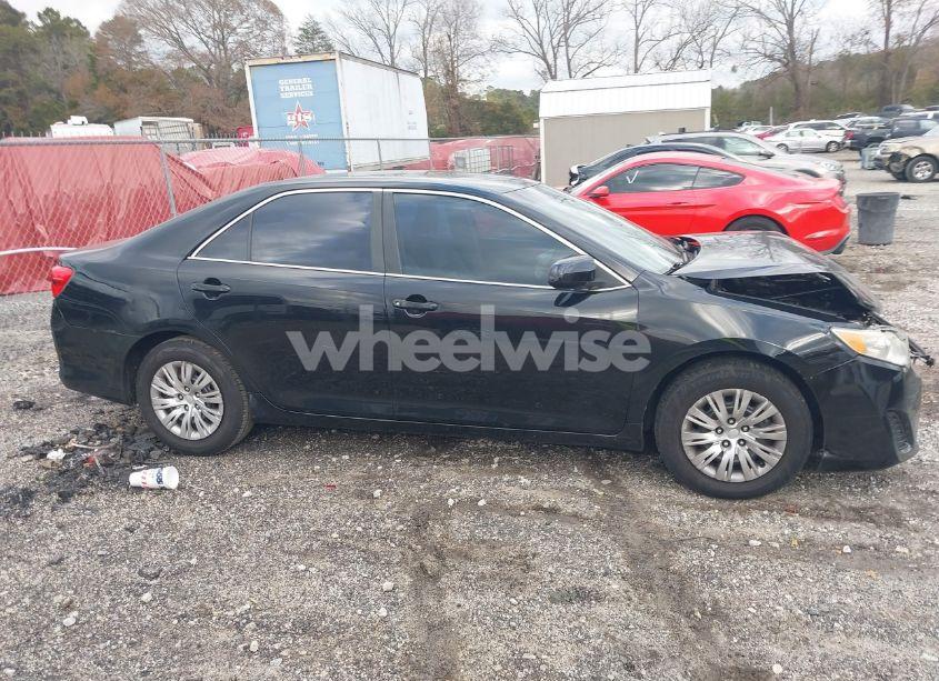 Photo 13 of 2014 Toyota Camry L (VIN 4T1BF1FK0EU840118)