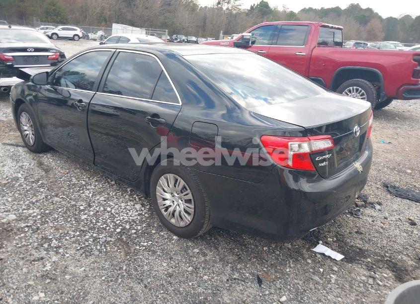 Photo 3 of 2014 Toyota Camry L (VIN 4T1BF1FK0EU840118)