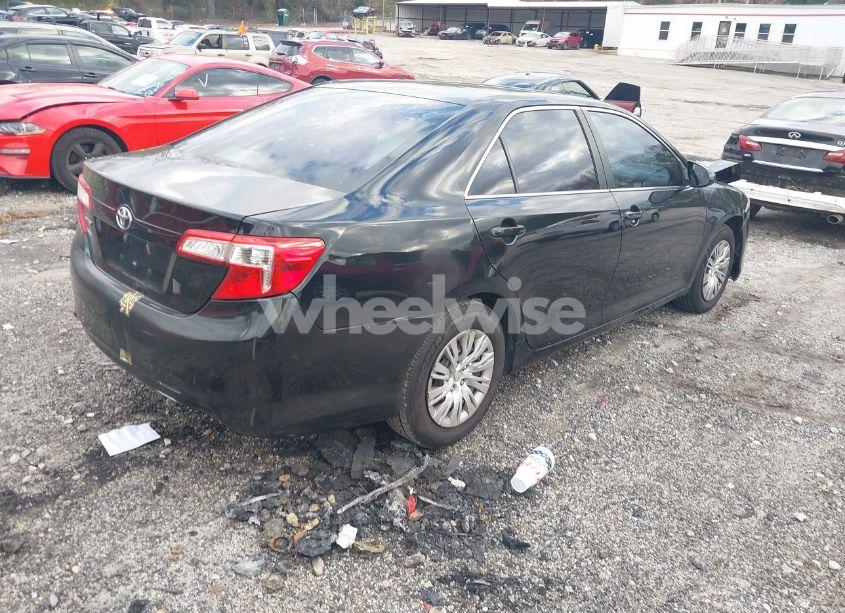 Photo 4 of 2014 Toyota Camry L (VIN 4T1BF1FK0EU840118)