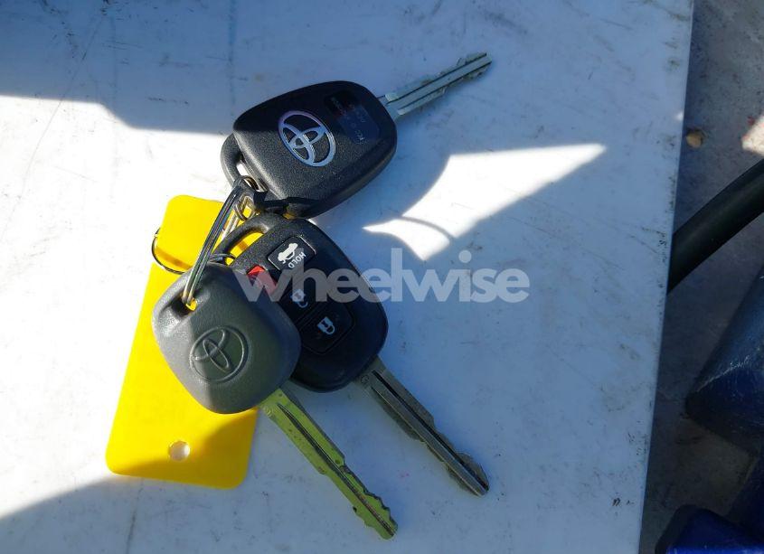 Photo 11 of 2014 Toyota Camry LE (VIN 4T1BF1FK0EU840622)