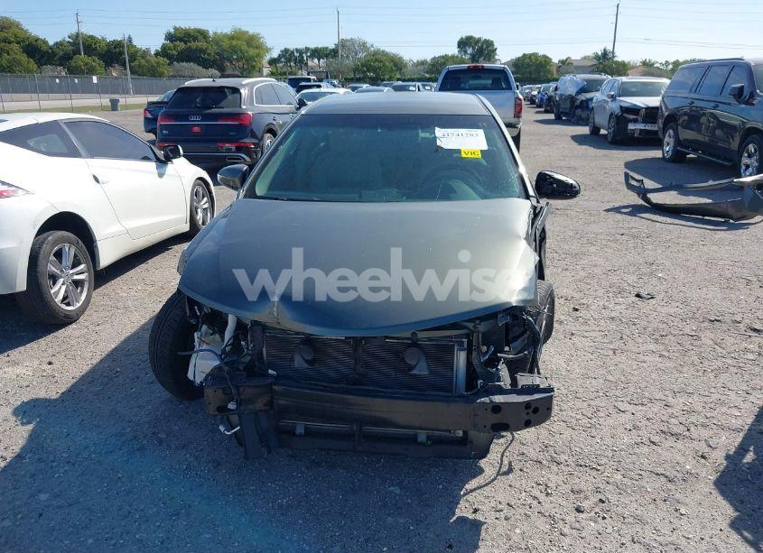 Photo 13 of 2014 Toyota Camry LE (VIN 4T1BF1FK0EU840622)