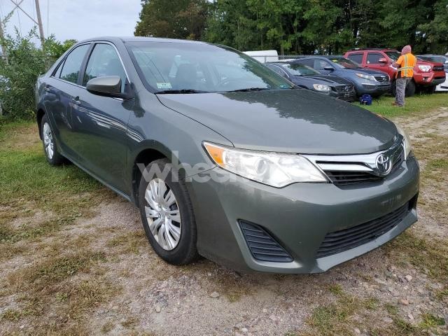 Photo 8 of 2014 TOYOTA CAMRY L (VIN 4T1BF1FK0EU851958)