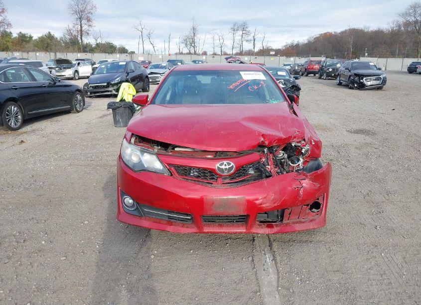 Photo 12 of 2014 Toyota Camry SE (VIN 4T1BF1FK0EU852768)