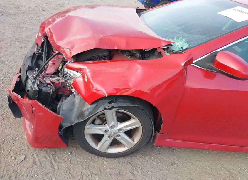 Photo 20 of 2014 Toyota Camry SE (VIN 4T1BF1FK0EU852768)