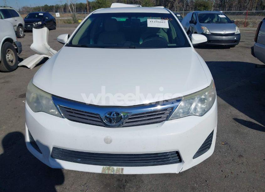 Photo 12 of 2014 Toyota Camry L (VIN 4T1BF1FK0EU858747)