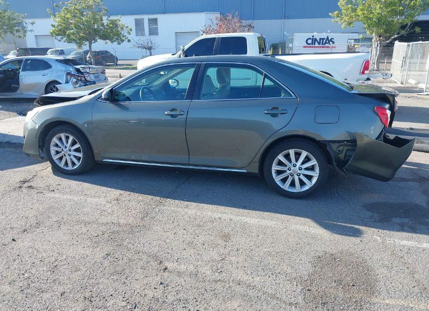 Photo 14 of 2014 Toyota Camry XLE (VIN 4T1BF1FK0EU867805)